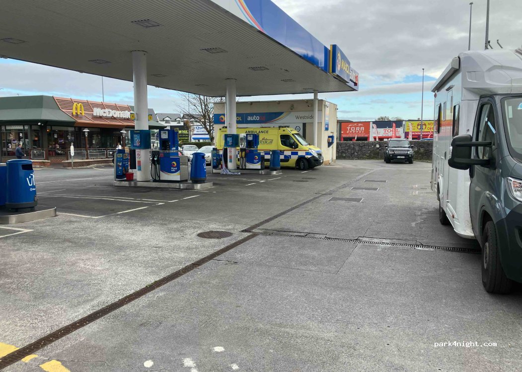 (H91 F6CW) Westside - Seamus Quirke Road — foto