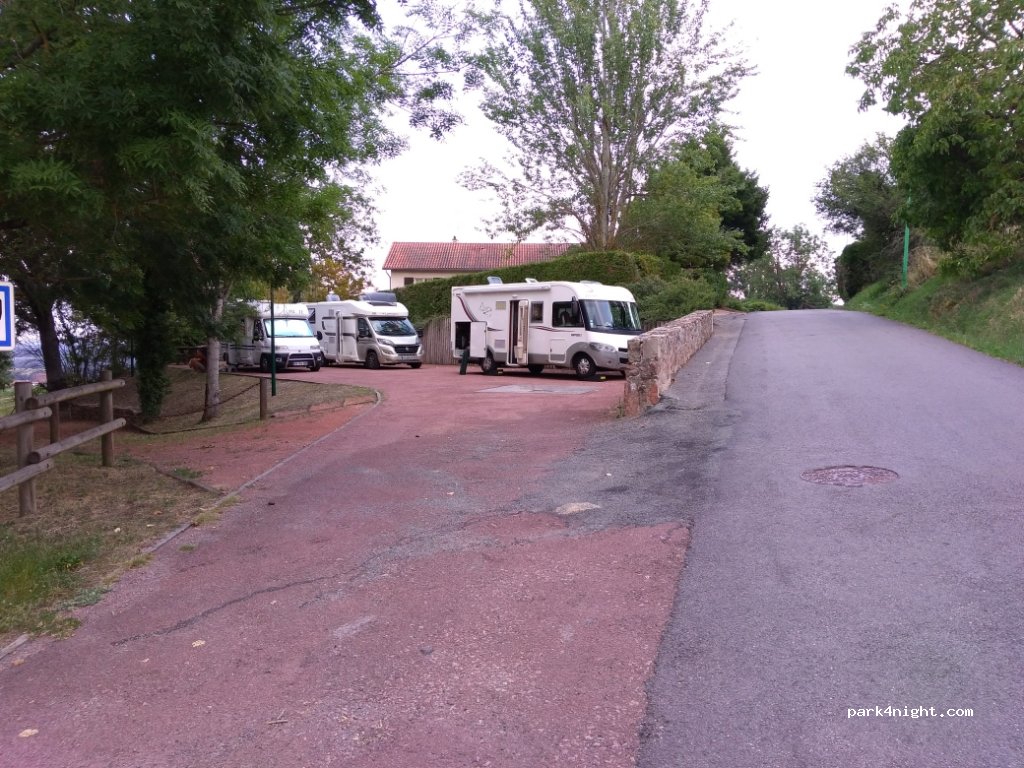 (42310) Le Crozet - Le Bourg — foto 2