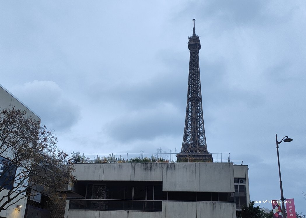 (75015) Paris - 12 Rue Jean Rey — foto 2