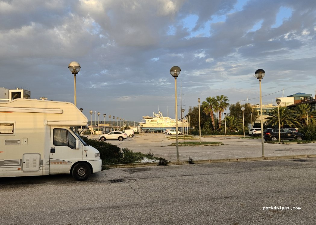 (61032) Fano - 15 Via Pilo Biancalana — foto 3