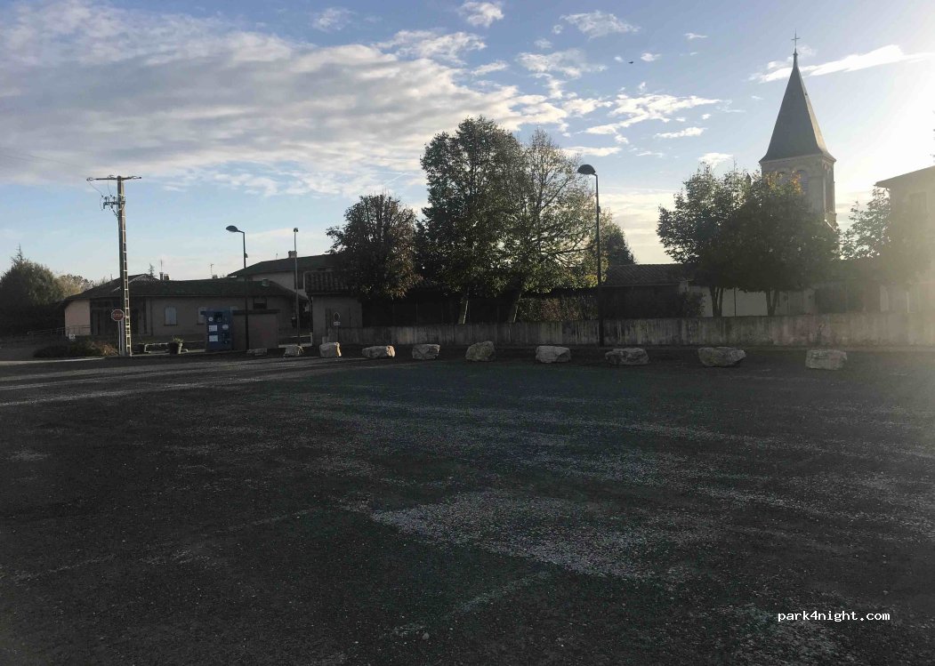 (01990) Relevant - 7 Rue du Village — foto