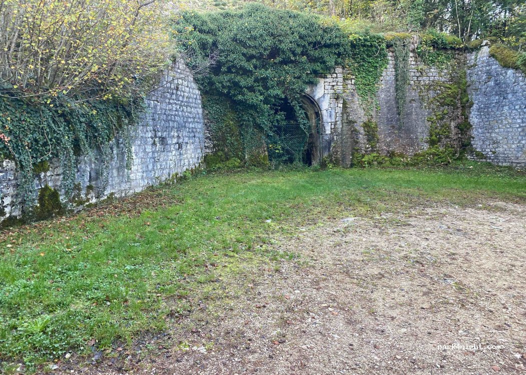 (25000) Besançon - 96 Chemin de la Chapelle des Buis — foto