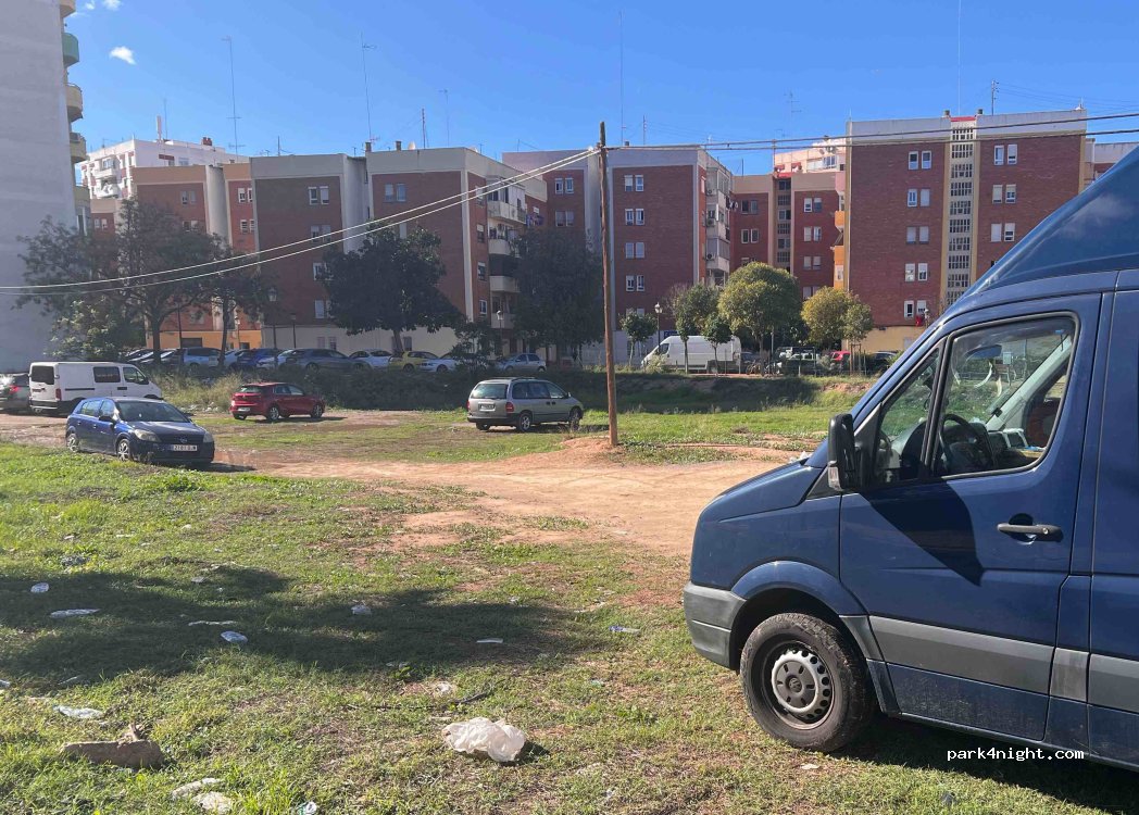 (46025) València - 7 Carrer de Salvador Cerveró — foto