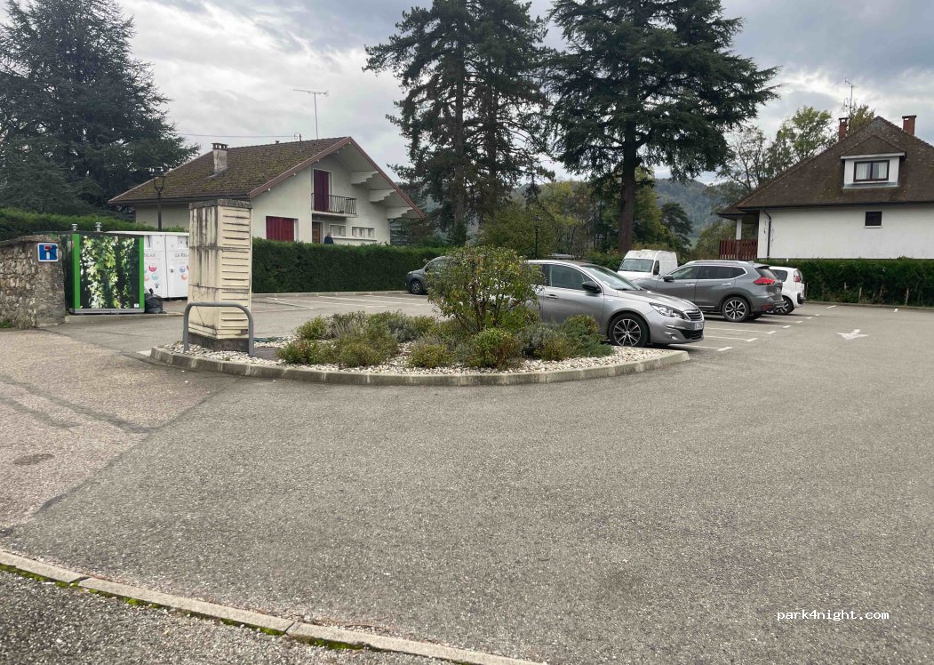 (38620) Saint-Geoire-en-Valdaine - 700 Plampalais — foto