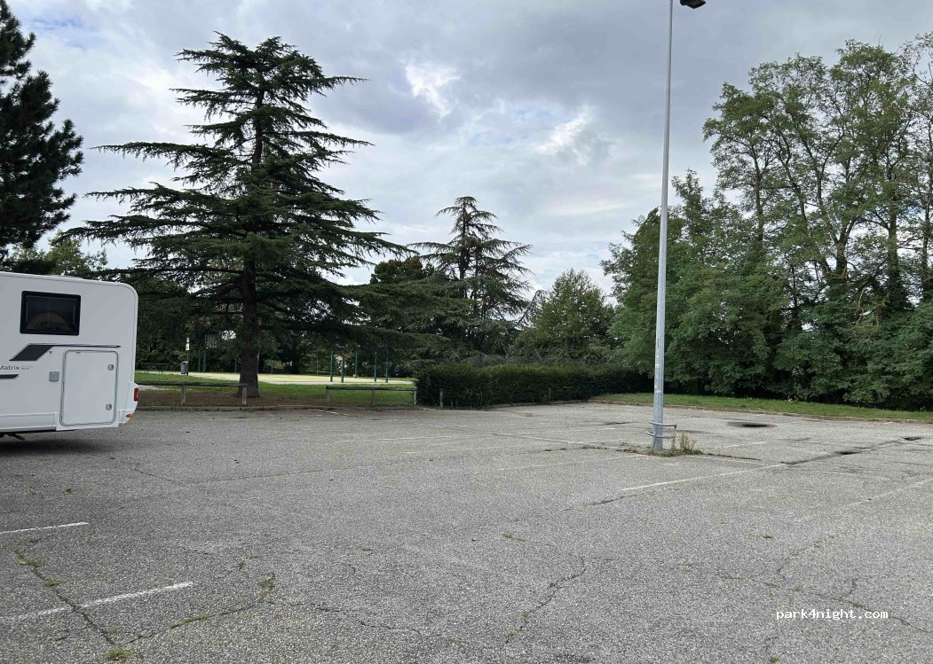 (69630) Chaponost - 61 Rue Etienne Gros — foto 4