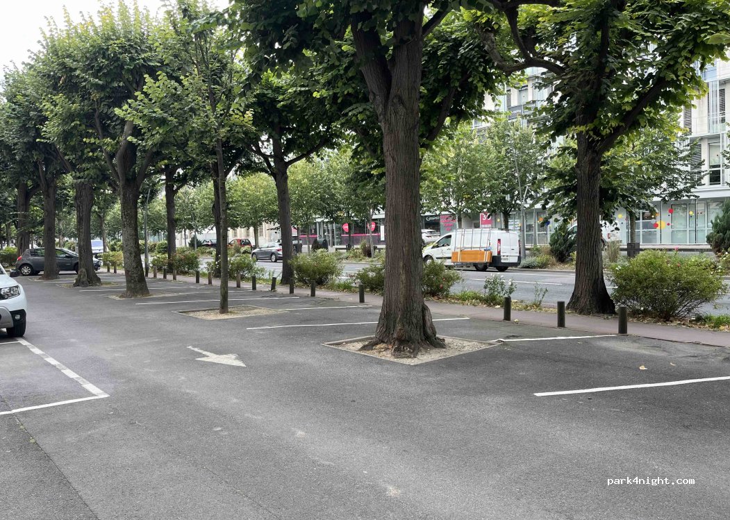 (51100) Reims - 19 Boulevard de la Paix — foto 2