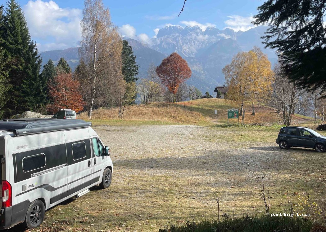 (38080) Caderzone Terme - Unnamed Road — foto