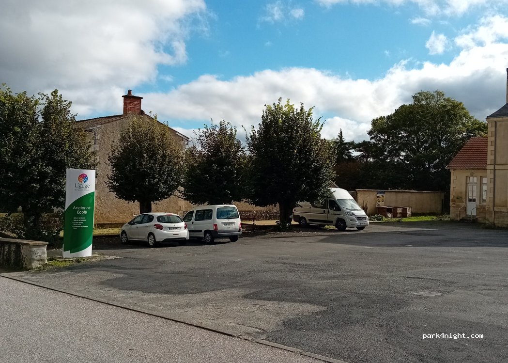 (86240) Ligugé - 15 Rue Clément Peruchon — foto