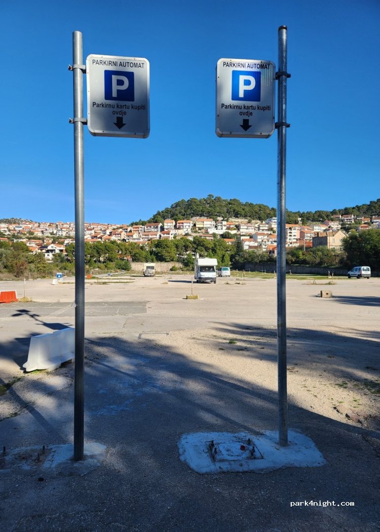 (22000) Šibenik - Tvornički put — foto 4