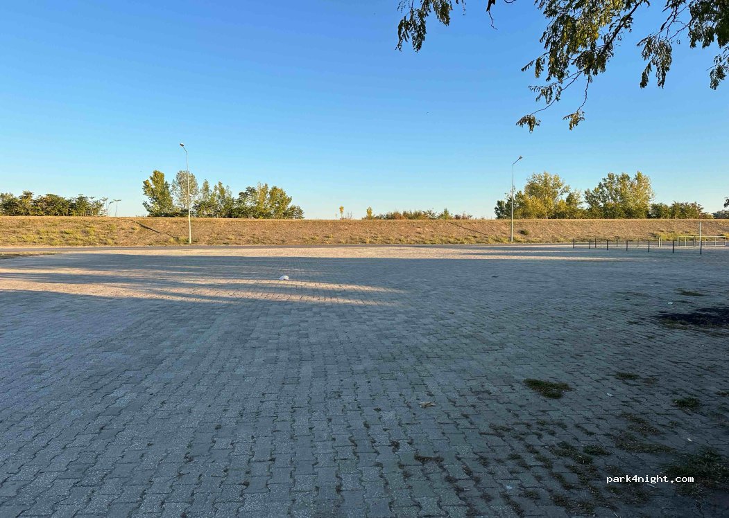 (22020) Edirne Merkez - 142 Büyük Zincirlikuyu Sokak — foto 2