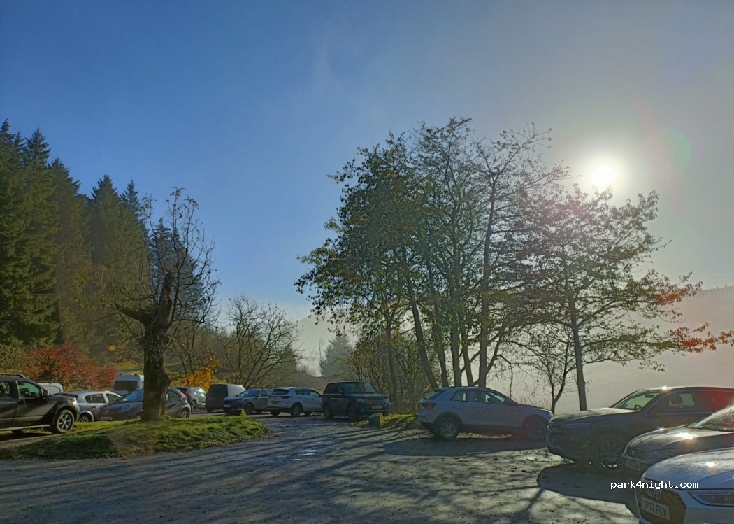 (SY18 6PT) Llanidloes - Unnamed Road — foto