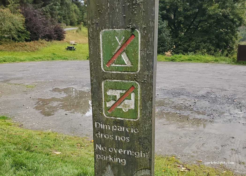 (SY18 6PT) Llanidloes - Unnamed Road — foto 4