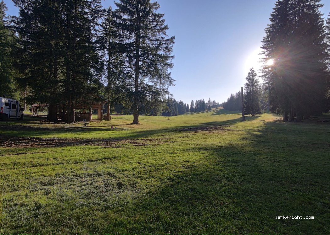 (25300) Les Fourgs - Unnamed Road — foto 2