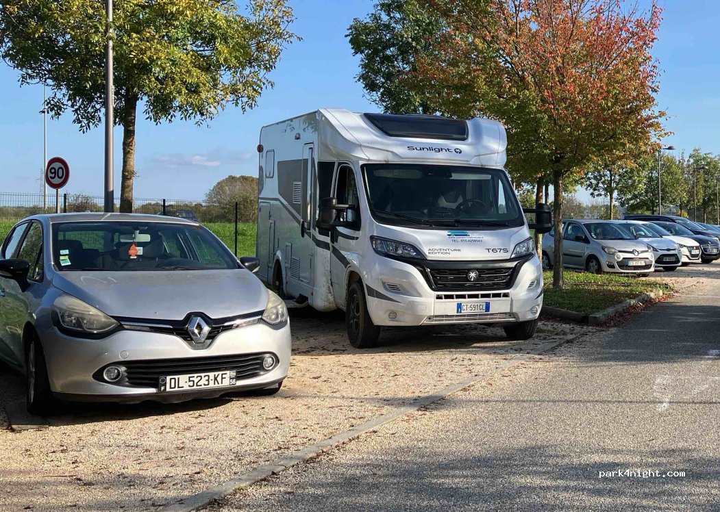 (38300) Bourgoin-Jallieu - 14 Chemin des Marais — foto