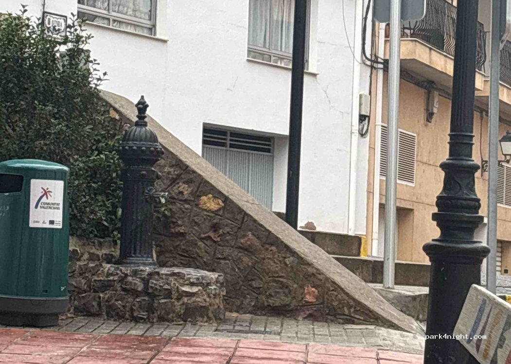 (12448) Montanejos - 22 Avenida Fuente Baños — foto