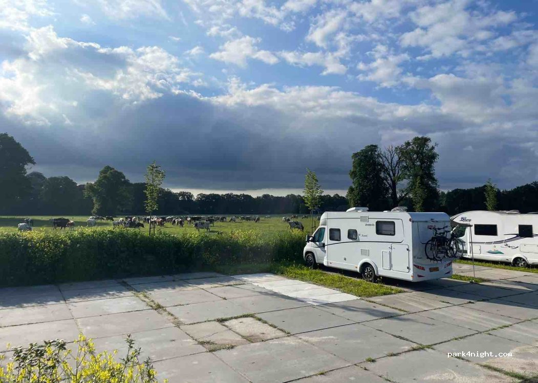 Camperplaats Frieswijk — foto