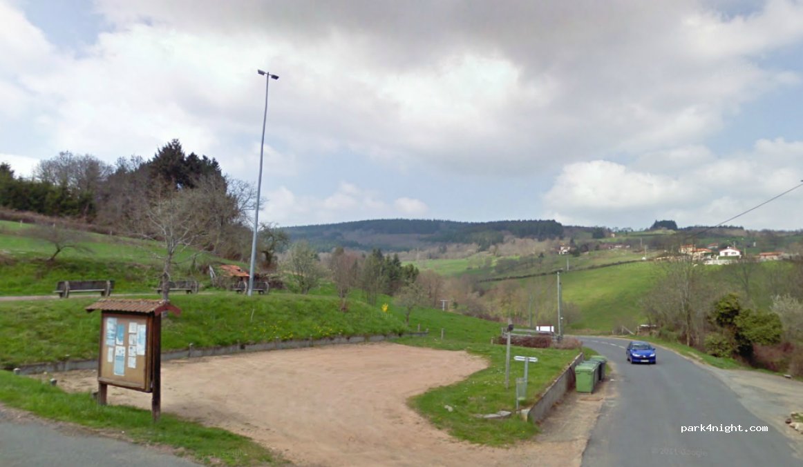 (42310) Saint-Bonnet-des-Quarts - Le Bourg — foto
