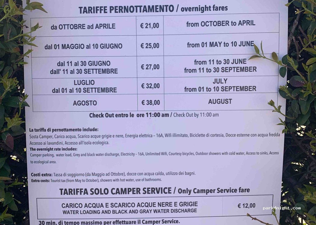 Area Sosta Porto San Paolo — foto 4