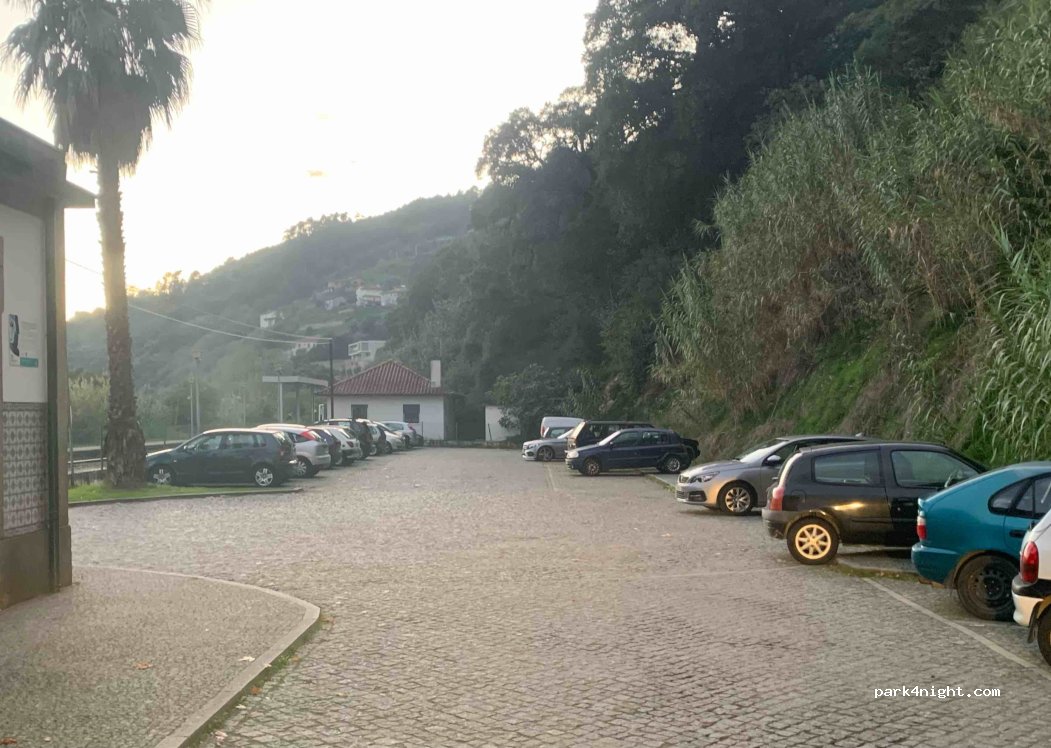 (4640-460) Loivos da Ribeira - N304-3 — foto