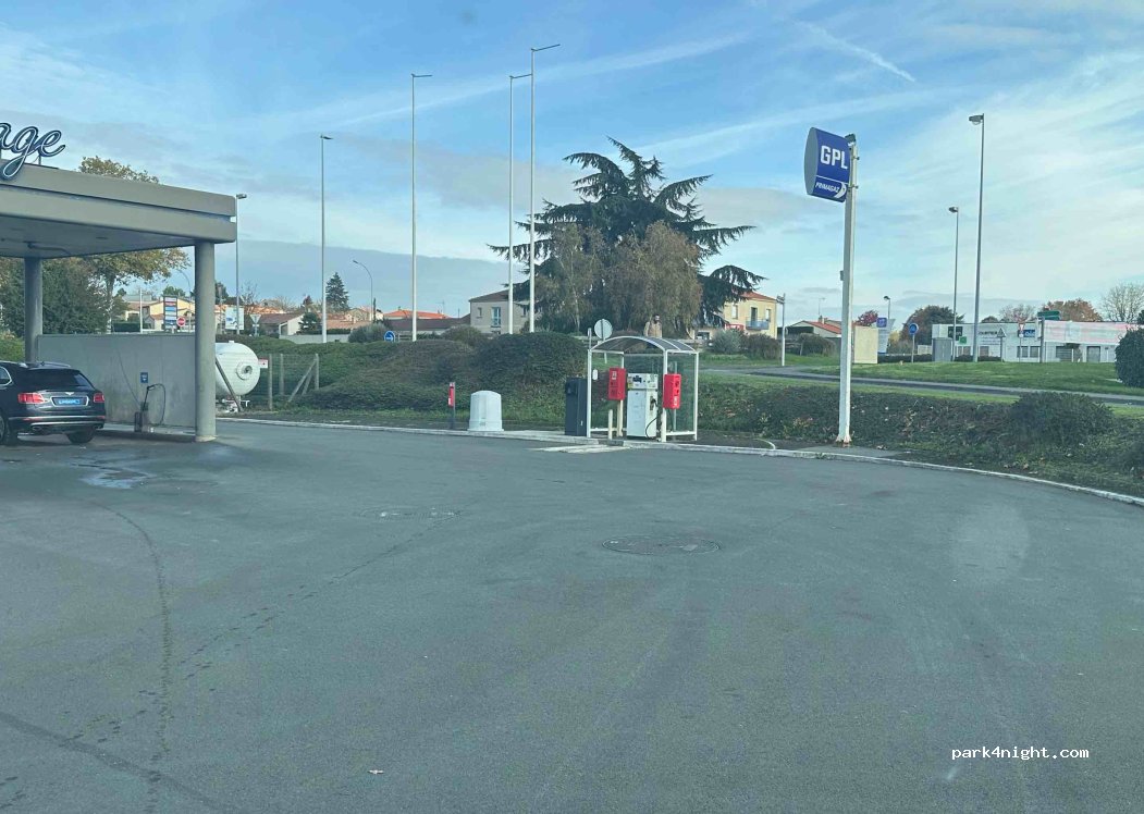 (85500) Les Herbiers - 4 Avenue de la Maine — foto