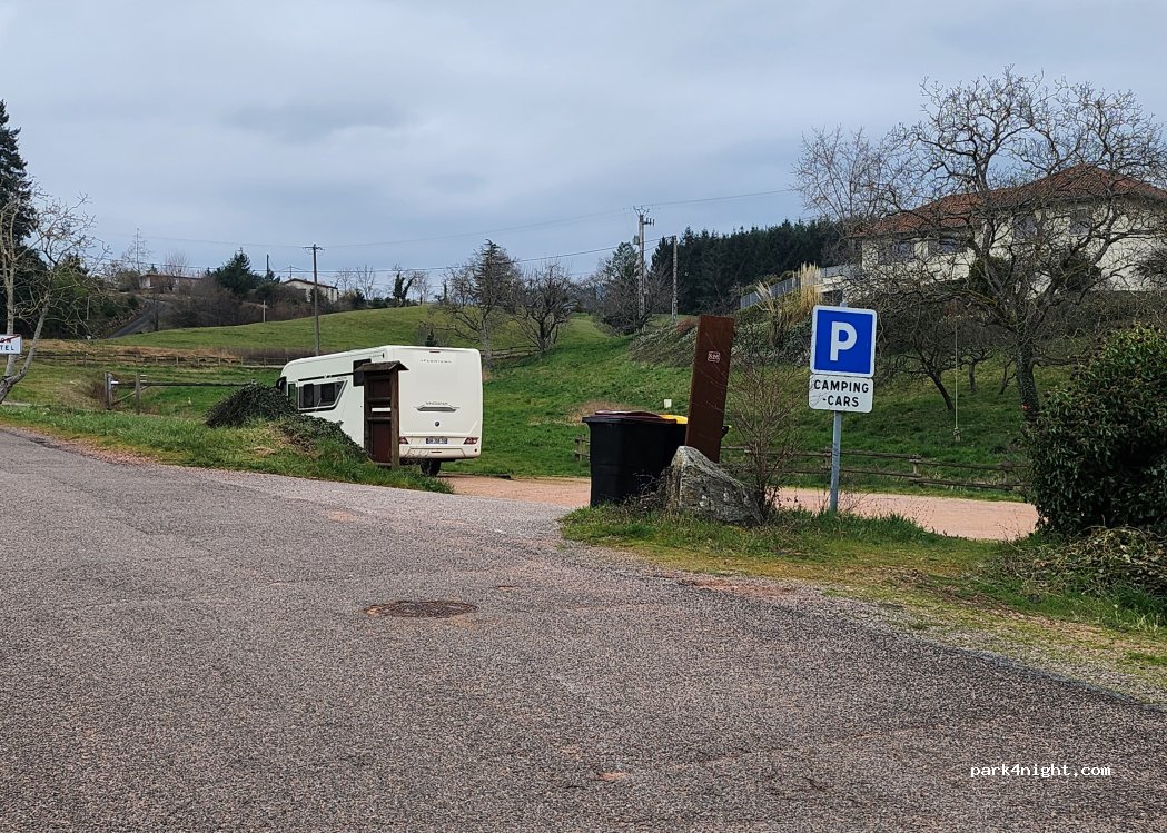 (42370) Saint-Haon-le-Châtel - Route de la Croix du Sud — foto 5