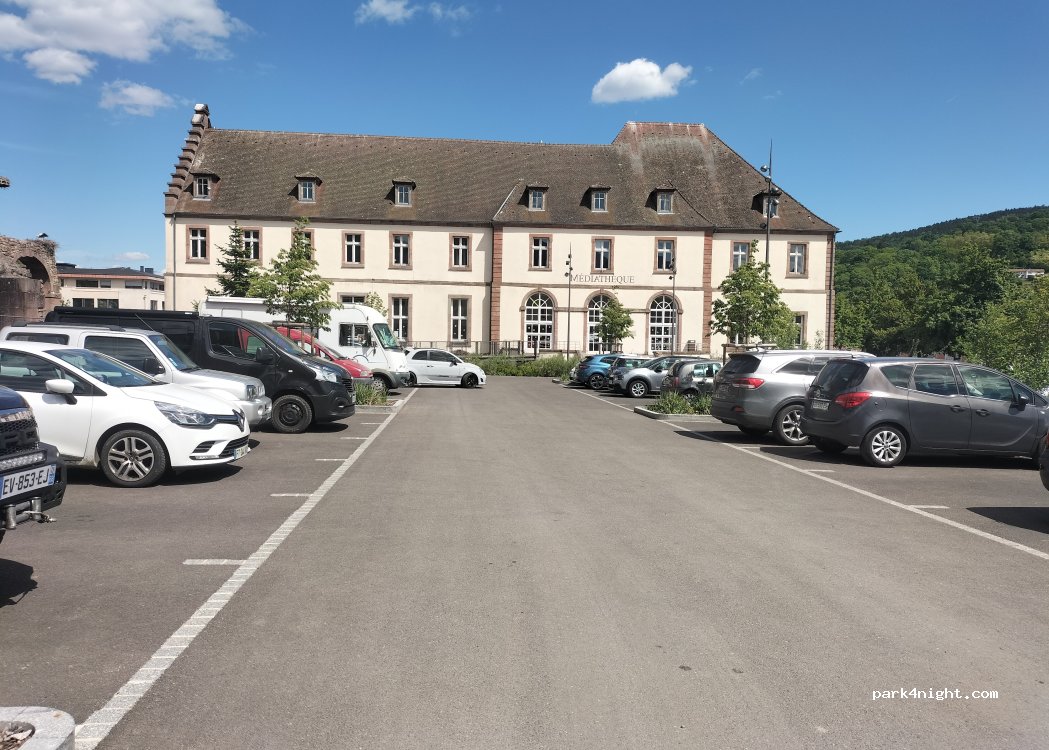 (68140) Munster - 1 Cour de l'Abbaye — foto