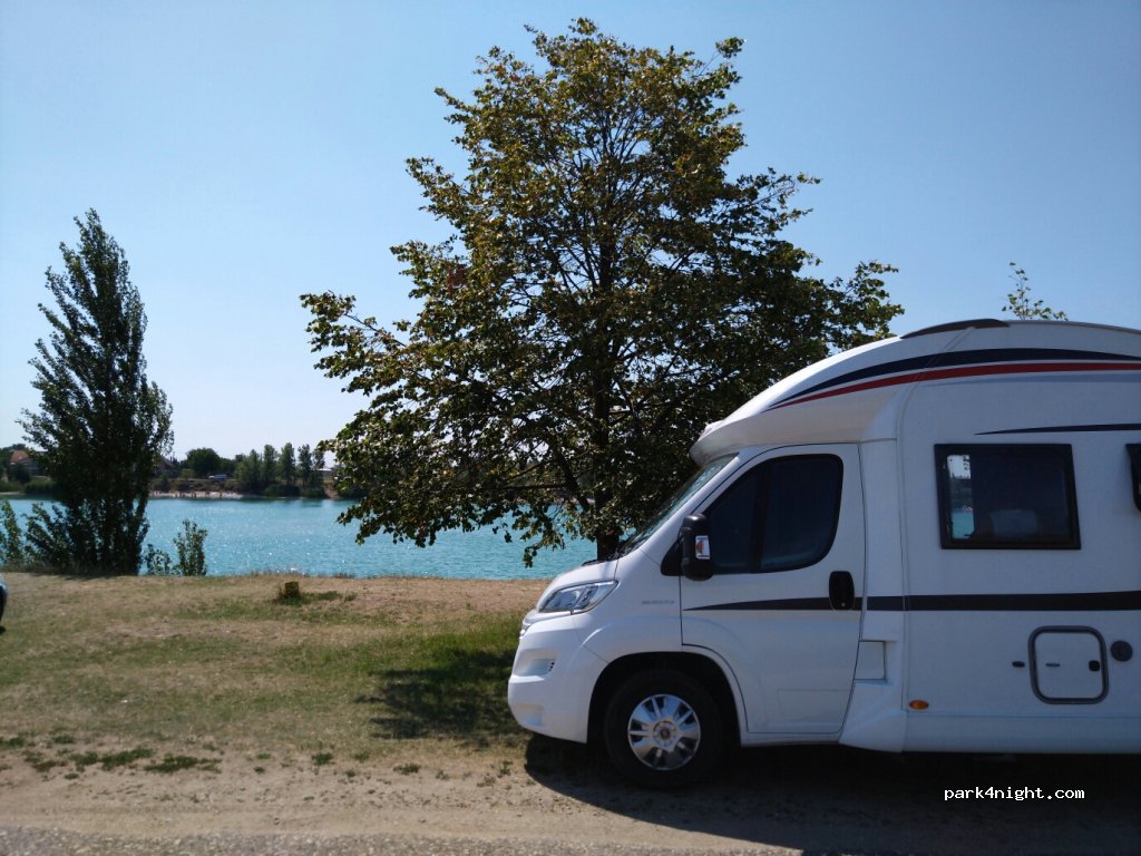(900 24) Veľký Biel - 73 Poštová — foto