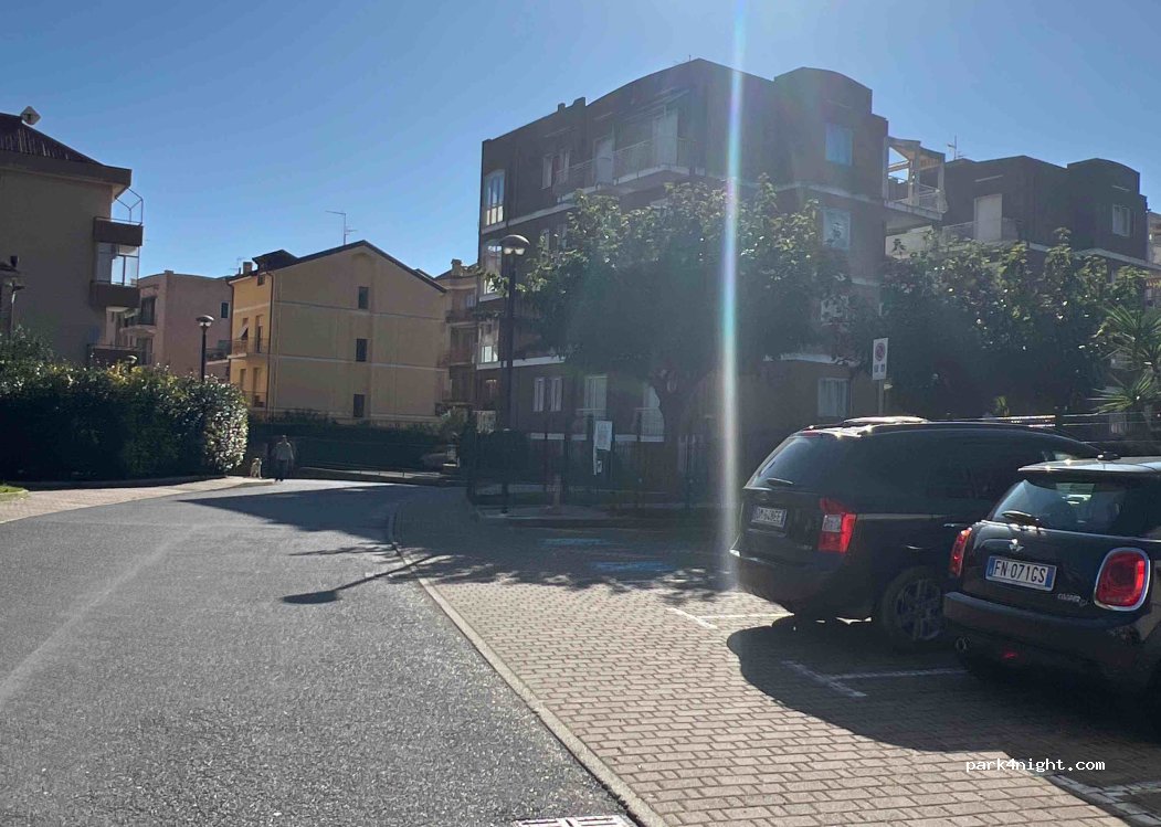 (17027) Pietra Ligure - 26 Via Nino Bixio — foto