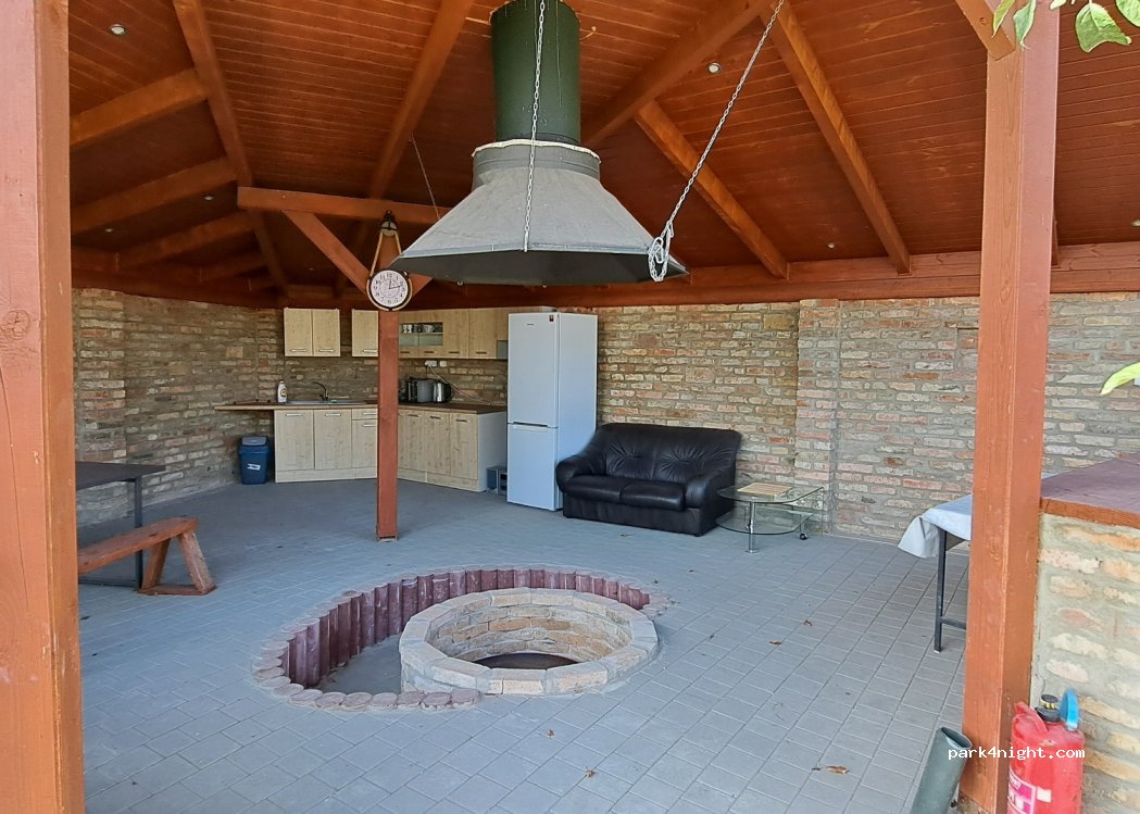 Papiho Camp Nesvady — foto 2