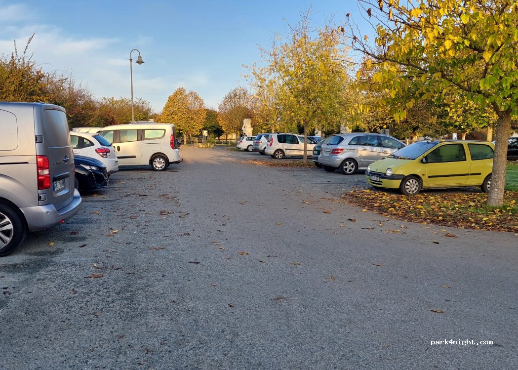 (17350) Port-d'Envaux - 5A Rue des Armateurs — foto 2