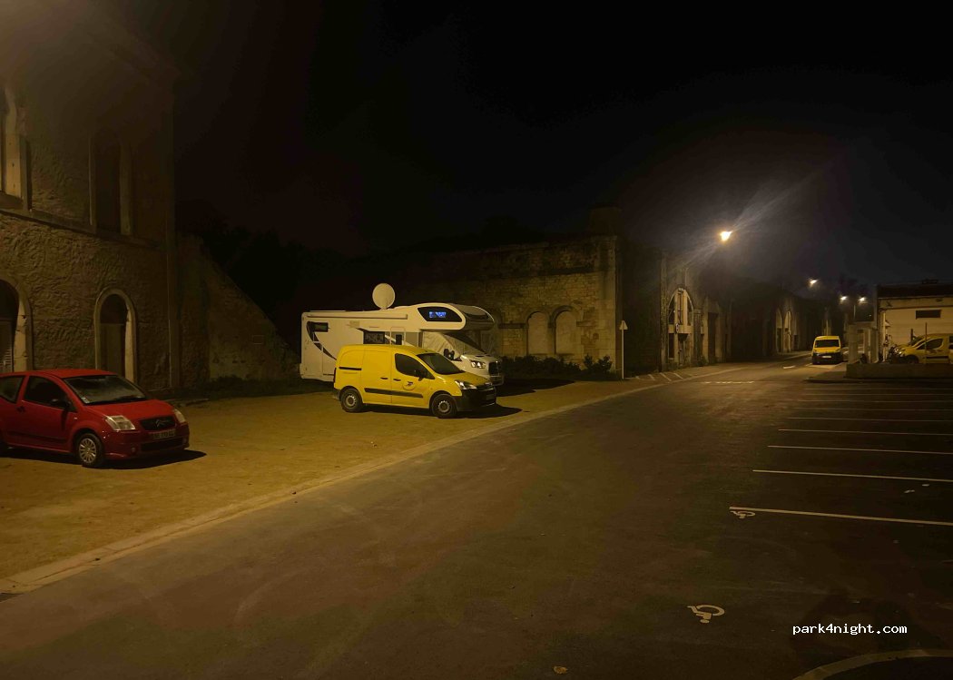 (54200) Toul - 18 Rue Drouas — foto