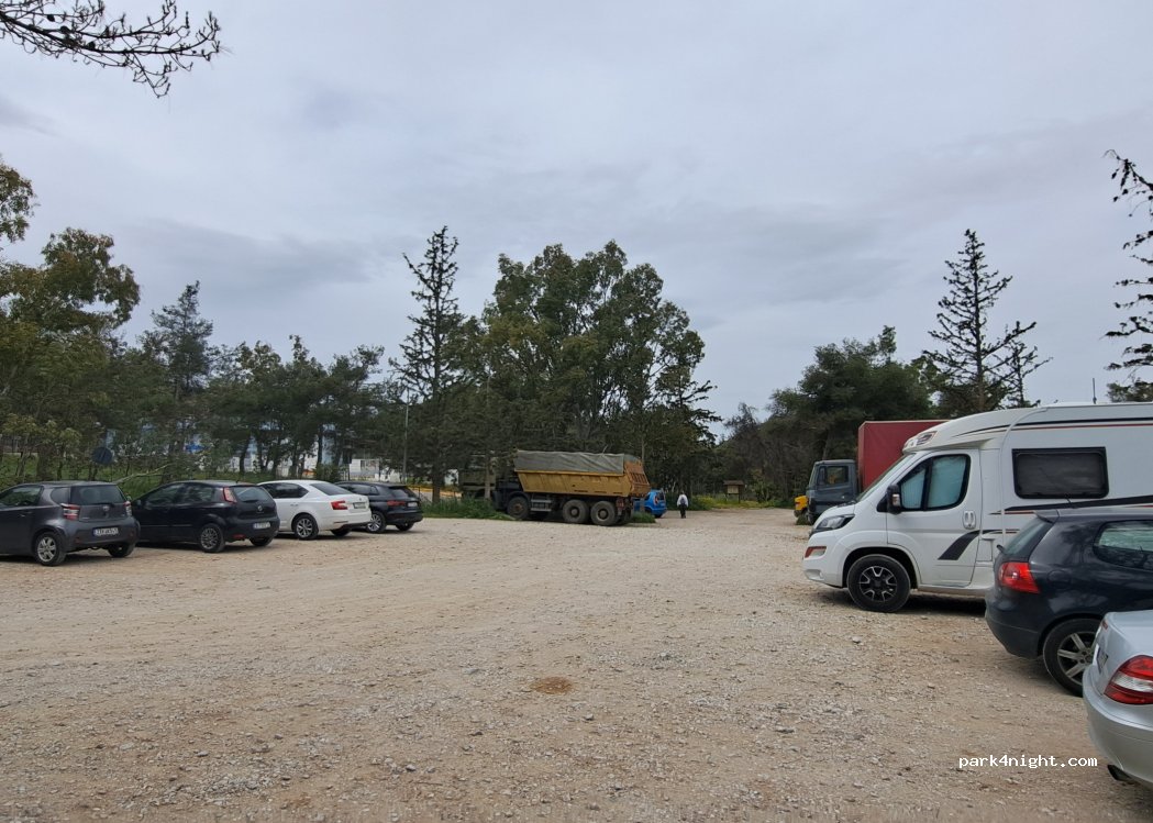 (162 33) Kesariani - Unnamed road — foto 2