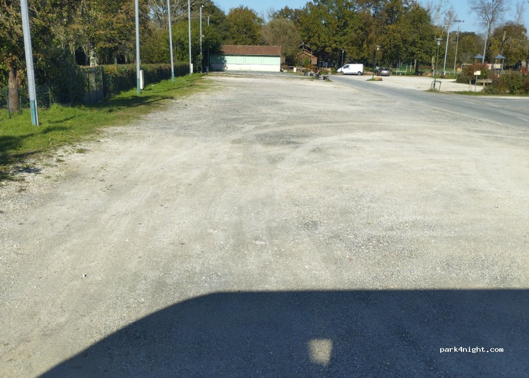 (24350) Tocane-Saint-Apre - 200 Rue des Galiroux — foto