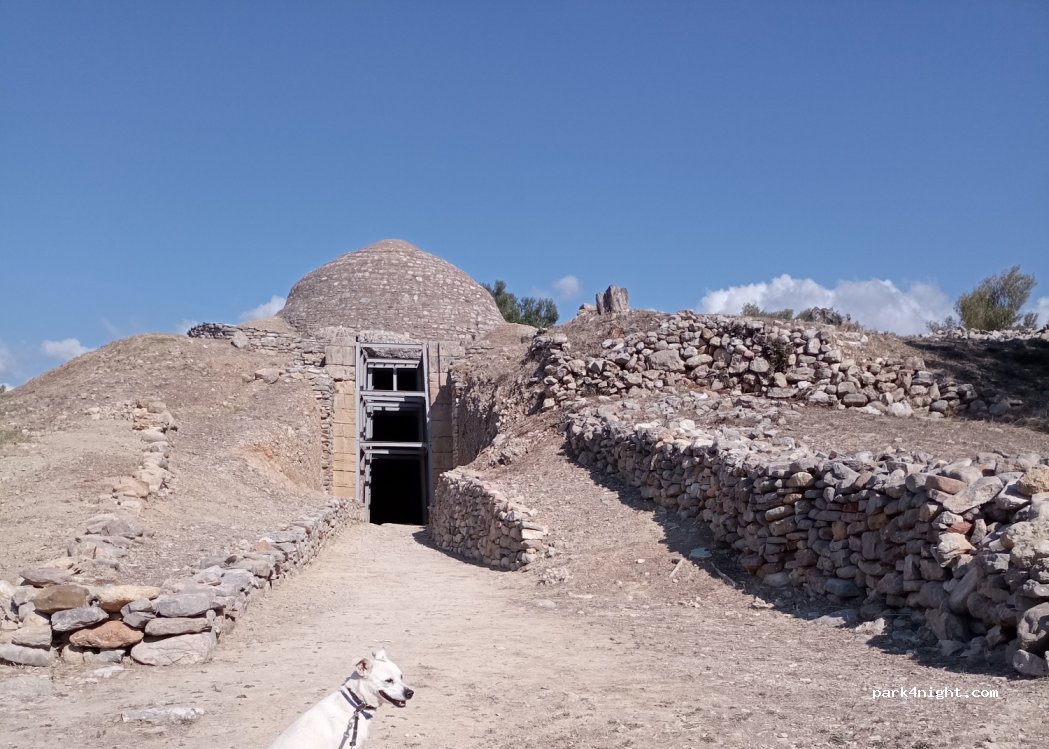 (245 00) Kiparissia - Unnamed Road — foto 2