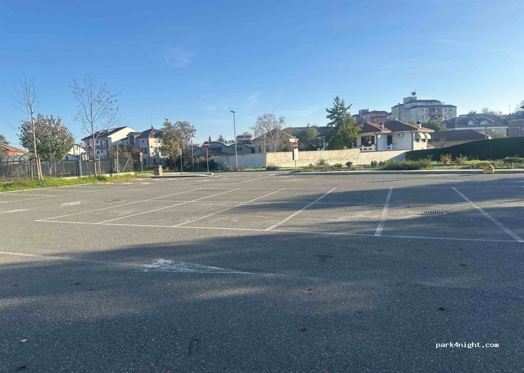 (14049) Nizza Monferrato - 7 Via Vadalà — foto