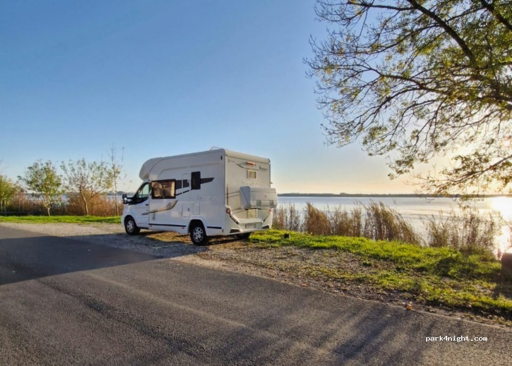 (33710) Gauriac - 104 Corniche de la Gironde — foto