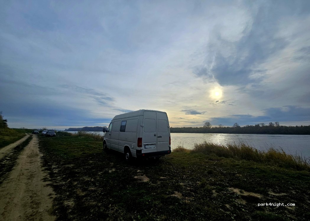 (09-450) Wyszogród - 7 Klasztorna — foto 2