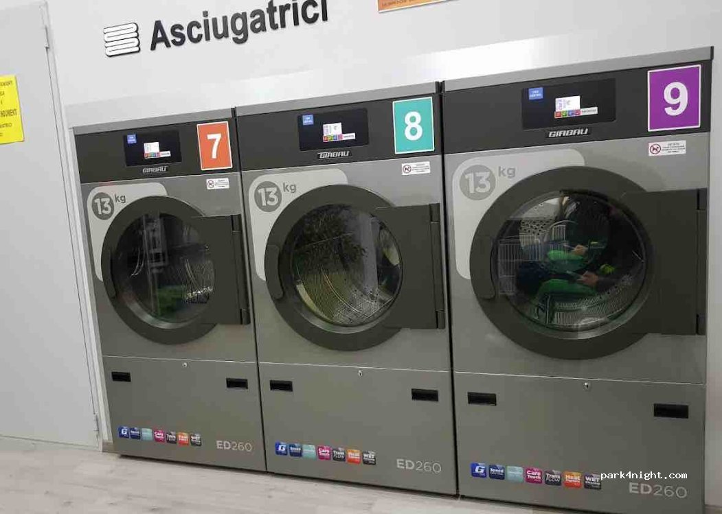 (73100) Lecce - 47 Via Lupiae — foto