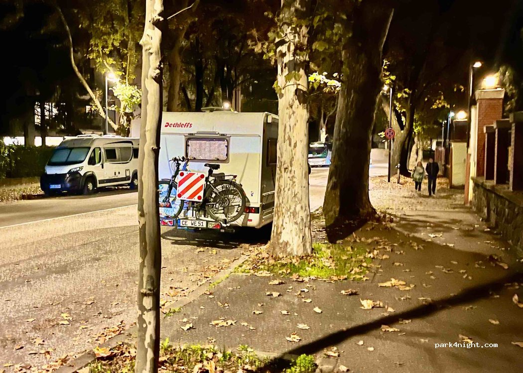 (39012) Merano - 2 Via Caserme — foto