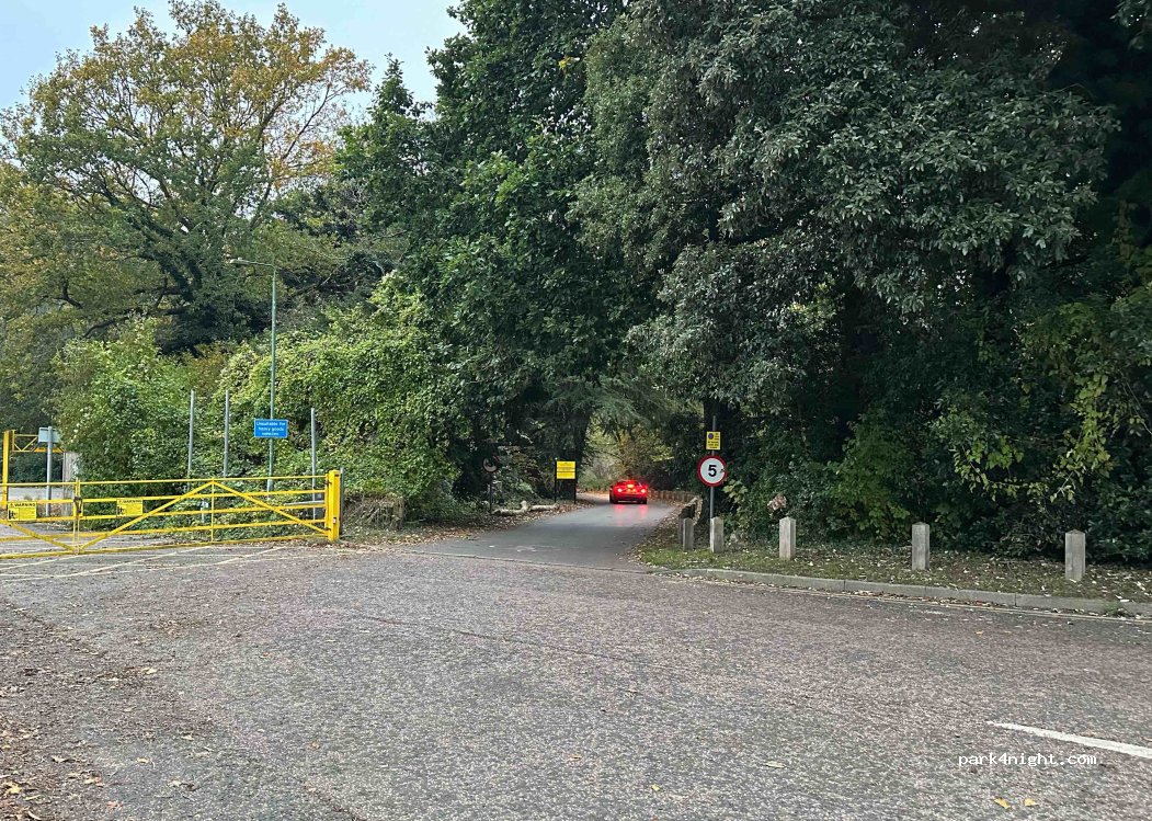 (ME15 8GA) Maidstone - 11 Garden Walk — foto