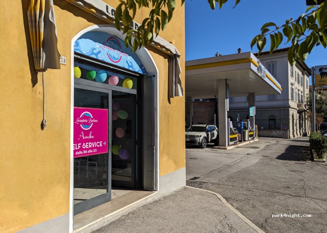 (53100) Siena - 133 Viale Camillo Benso di Cavour — foto