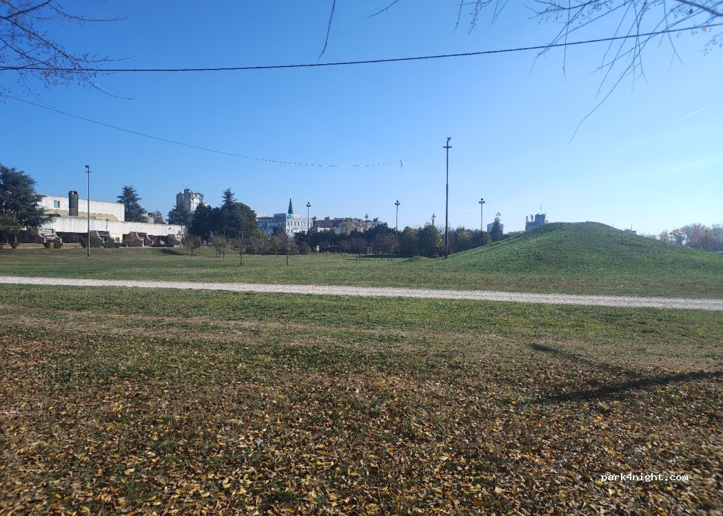 (26000) Pančevo - 24 Svetozara Miletića — foto 2