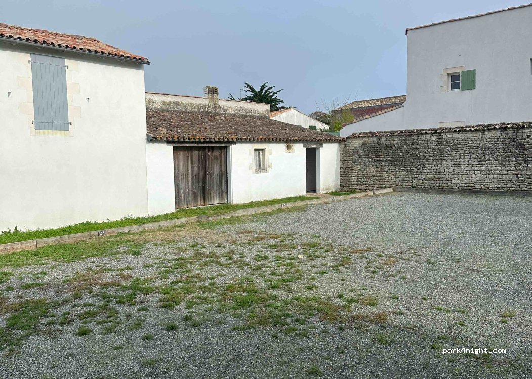 (17630) La Flotte - 24B Rue Jean Henry - Lainé — foto
