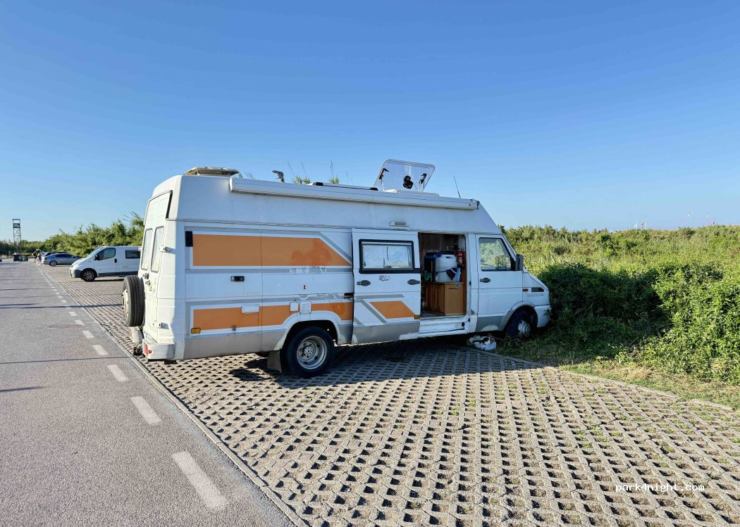 (55049) Viareggio - 173 Viale Europa — foto 4