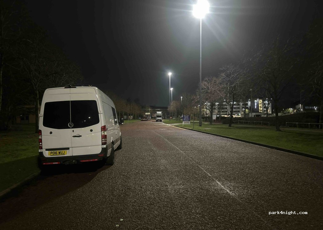 (CW1 6ZF) Crewe - Electra Way — foto