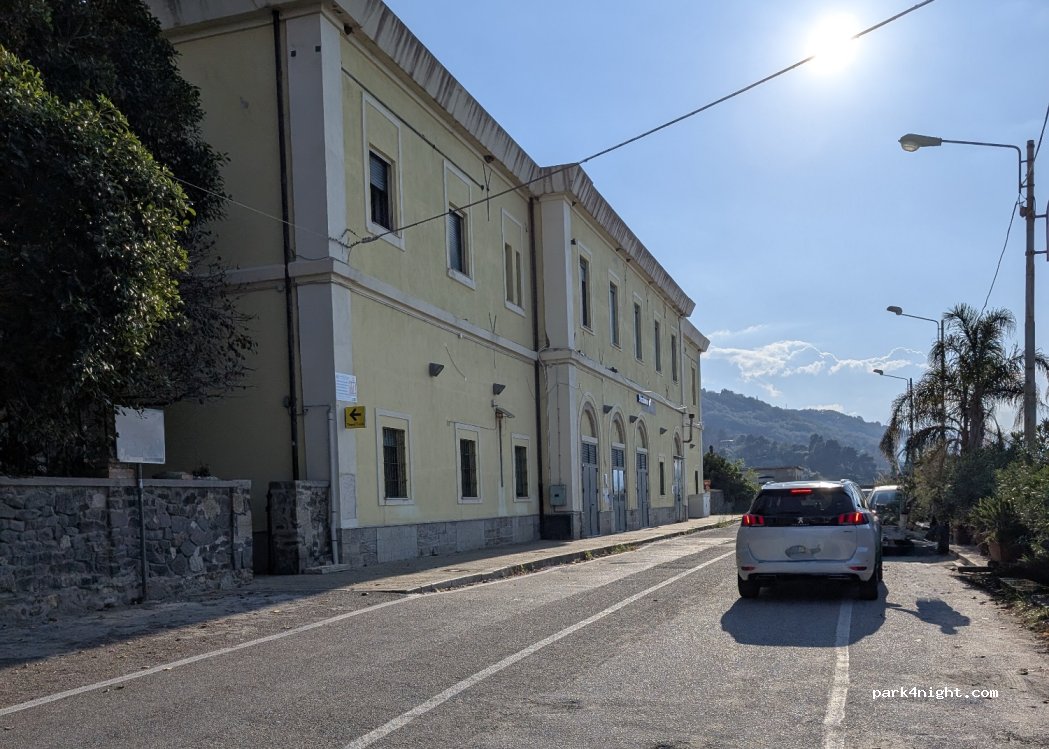 (89812) Pizzo - 5 Via Alcide De Gasperi — foto 2