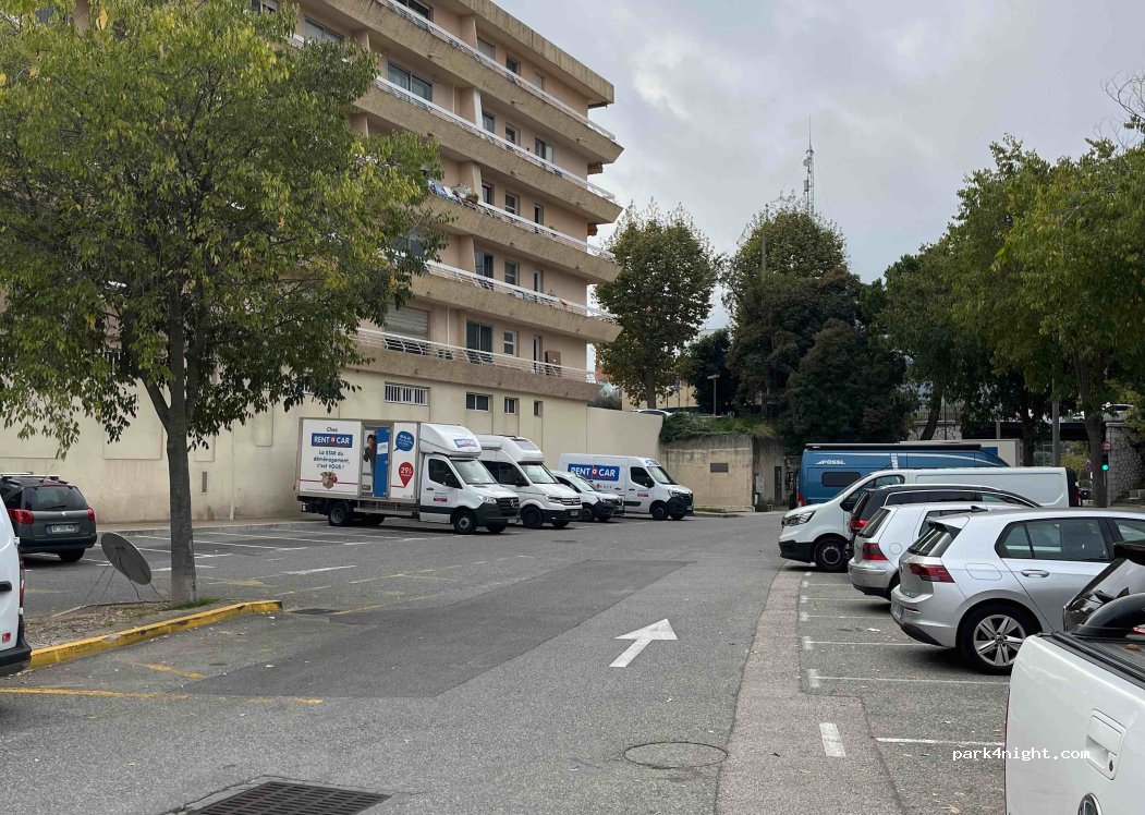 (06140) Vence - 54 Avenue Foch — foto