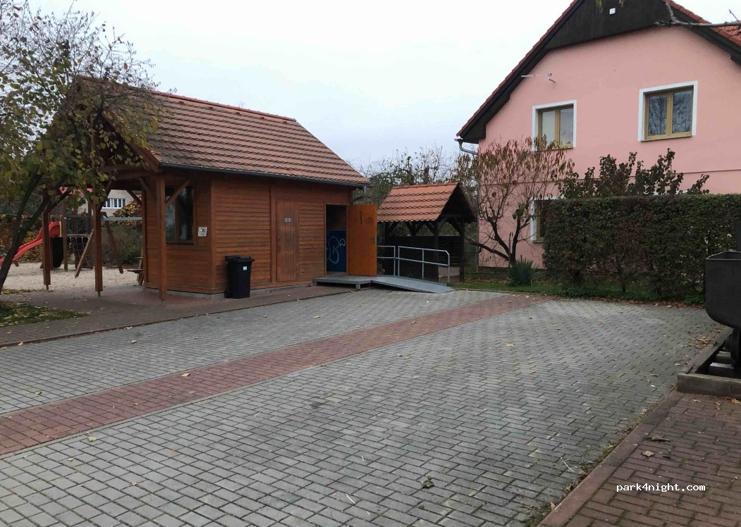 (370 10) Úsilné - 10576 — foto