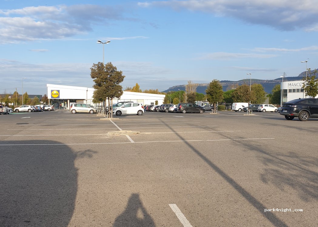 (13790) Rousset - 16 Avenue Georges Vacher — foto 2