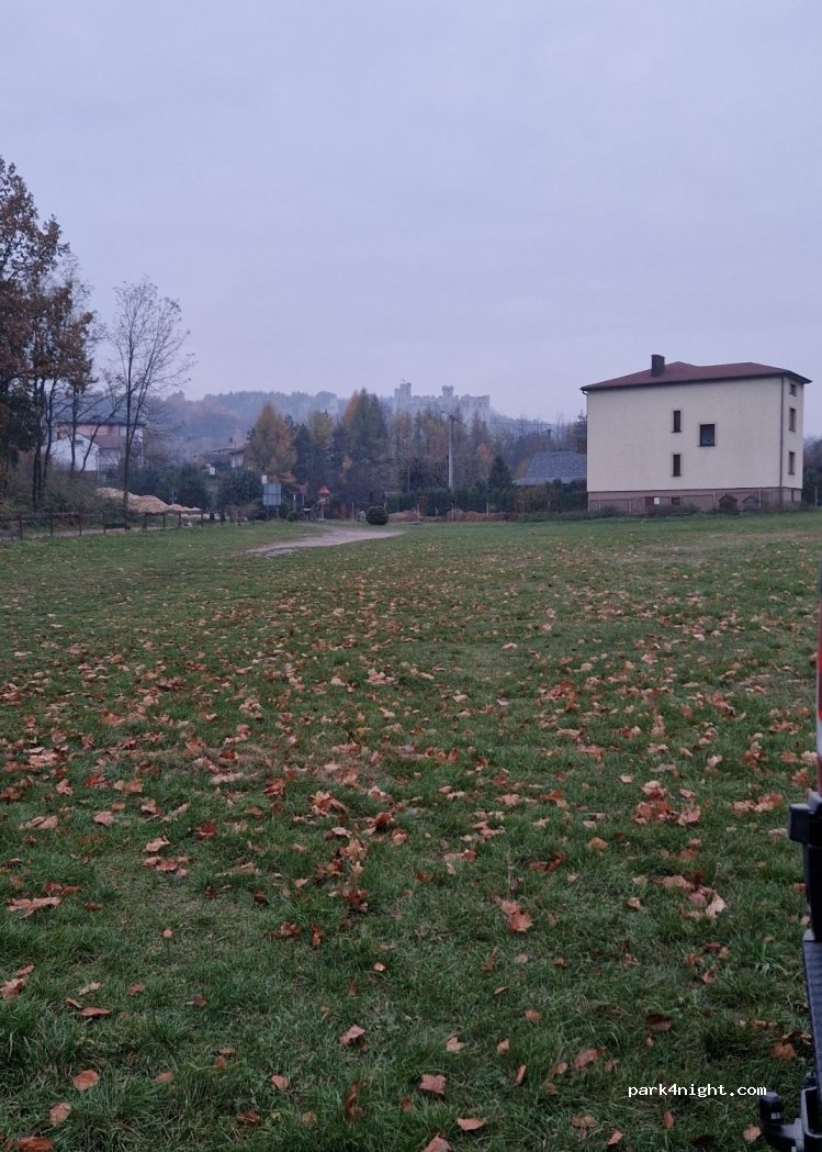 (42-440) Podzamcze - 8 Partyzantów — foto